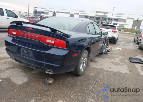 2013 Dodge Charger Se z USA, uszkodzony, nr VIN 2C3CDXBG8DH690199